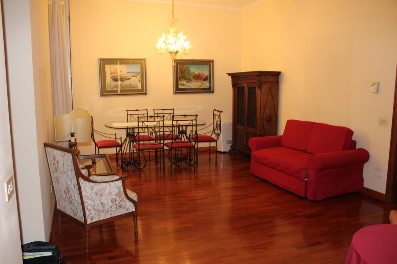 Colosseum New Charming Apartment Rom Exteriör bild