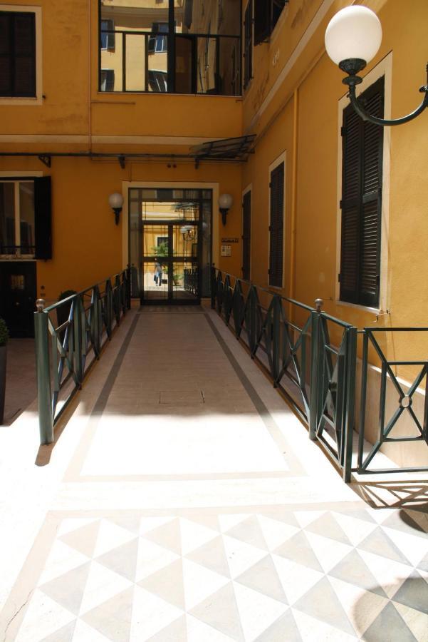 Colosseum New Charming Apartment Rom Exteriör bild
